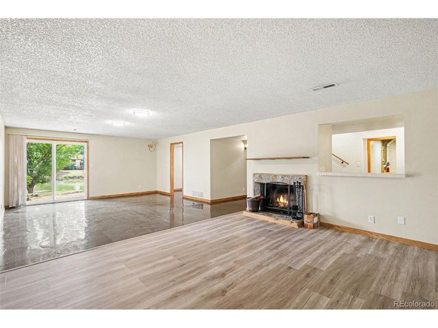 4292 W Pondview Dr, Littleton, CO 80123