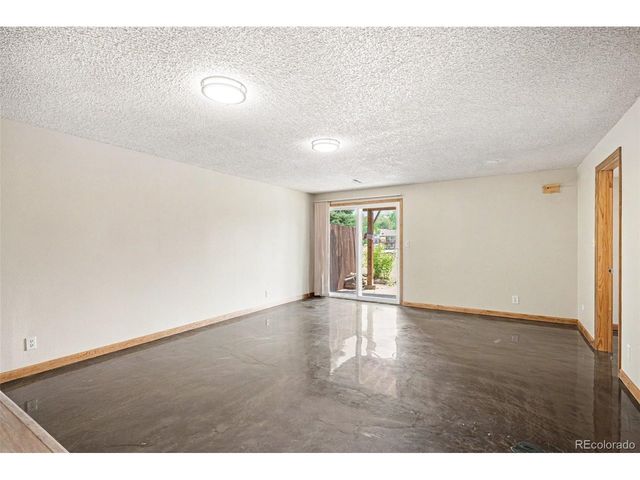 4292 W Pondview Dr, Littleton, CO 80123