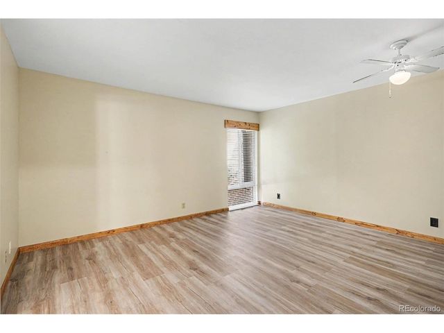 4292 W Pondview Dr, Littleton, CO 80123
