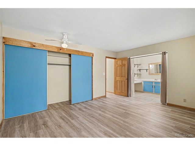 4292 W Pondview Dr, Littleton, CO 80123