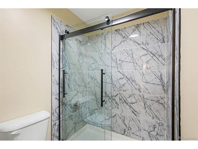 4292 W Pondview Dr, Littleton, CO 80123