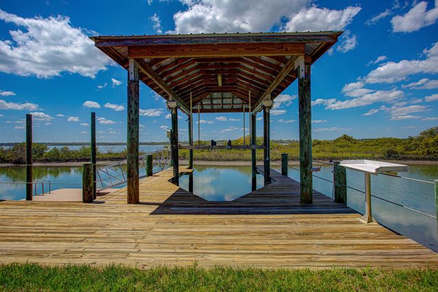 6347 Salado Rd, St Augustine, FL 32080