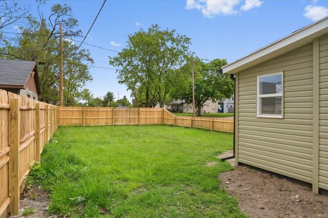1901 Linden Avenue, South Bend, IN 46628