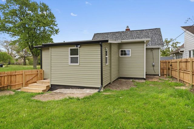1901 Linden Avenue, South Bend, IN 46628
