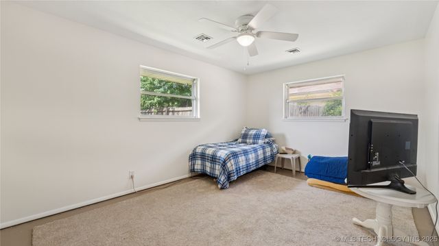 4944 Cornell Drive, Bartlesville, OK 74006