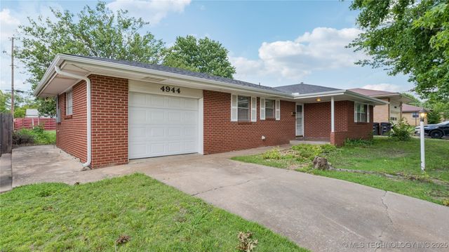 4944 Cornell Drive, Bartlesville, OK 74006