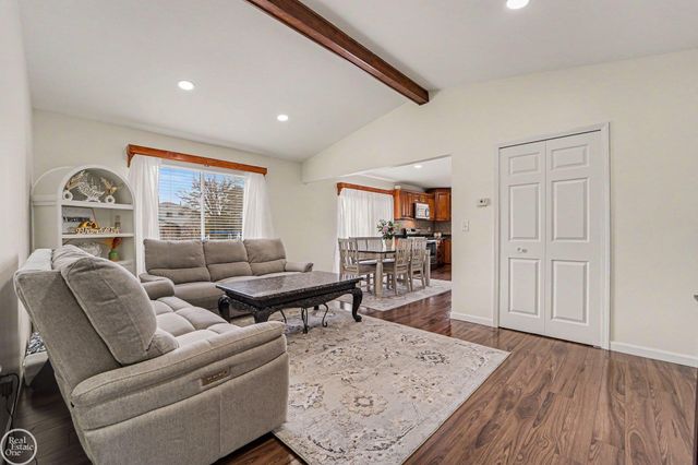 17652 Millstone Drive, Macomb, MI 48044