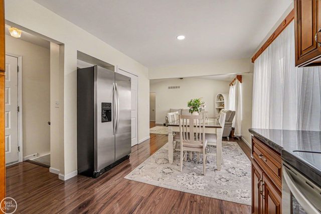 17652 Millstone Drive, Macomb, MI 48044