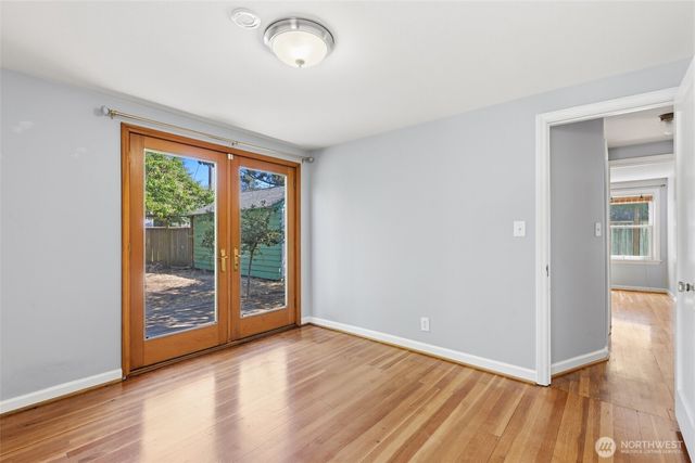 346 N 102nd Street, Seattle, WA 98133