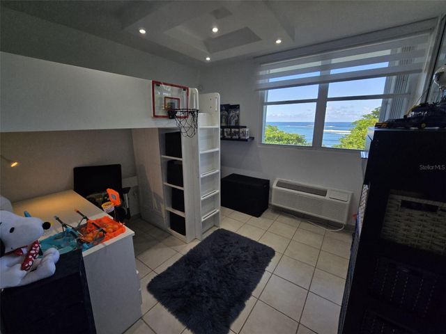 229 CHALETS DE LA PLAYA 229, Vega Baja, PR 00693