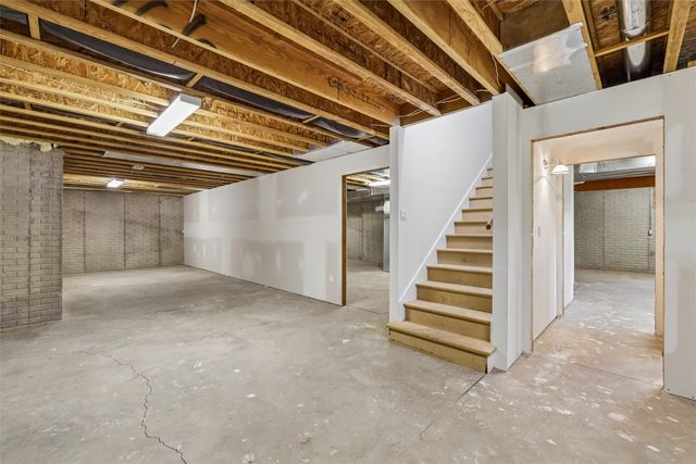 904 Cottage Street, Adel, IA 50003