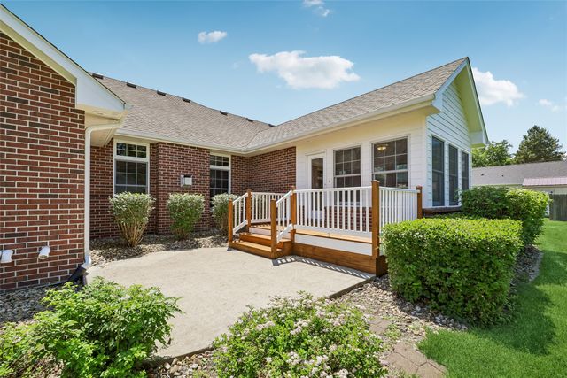 904 Cottage Street, Adel, IA 50003