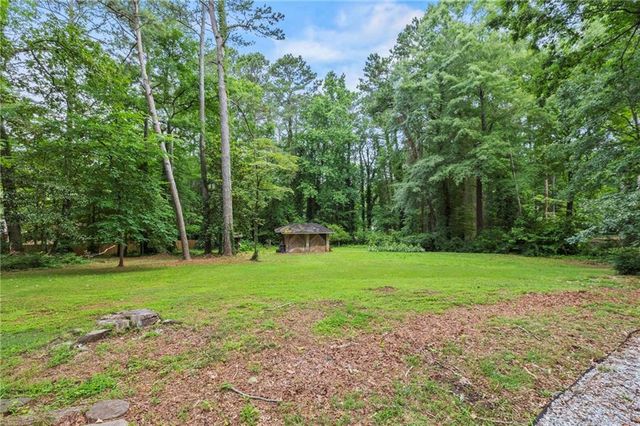 2373 Oxbow Circle, Stone Mountain, GA 30087