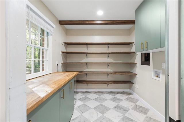 2373 Oxbow Circle, Stone Mountain, GA 30087