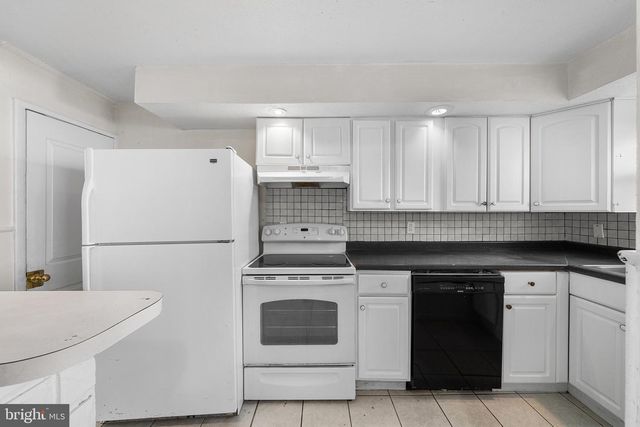 7139 GREENWOOD AVE, Upper Darby, PA 19082