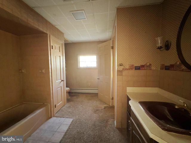 251 N COLUMBIA ST, Tamaqua, PA 18252