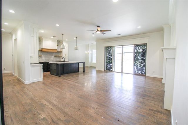 405 Braxton Way, Yukon, OK 73099