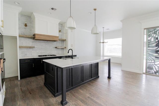 405 Braxton Way, Yukon, OK 73099