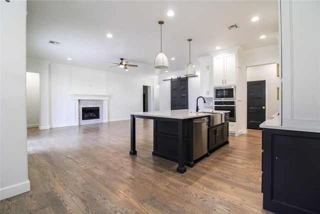 405 Braxton Way, Yukon, OK 73099