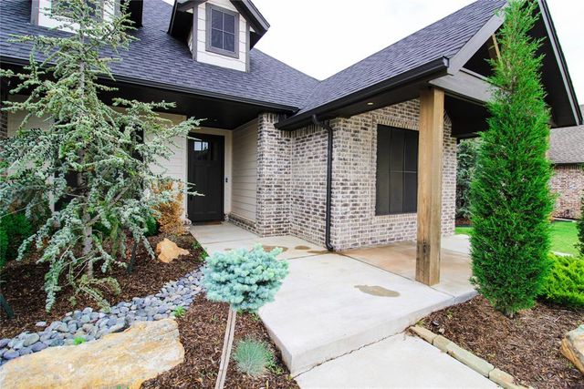 405 Braxton Way, Yukon, OK 73099