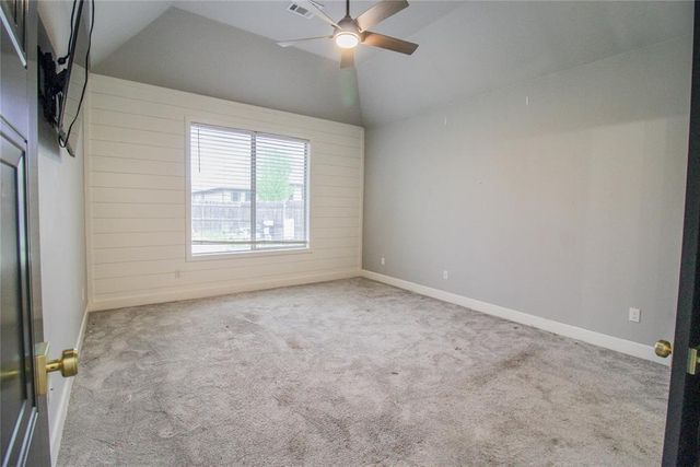 405 Braxton Way, Yukon, OK 73099