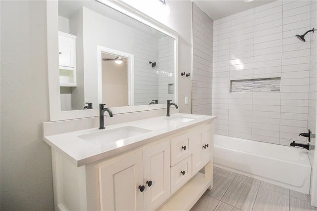 405 Braxton Way, Yukon, OK 73099