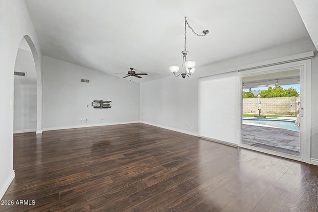 5828 E LUDLOW Drive, Scottsdale, AZ 85254