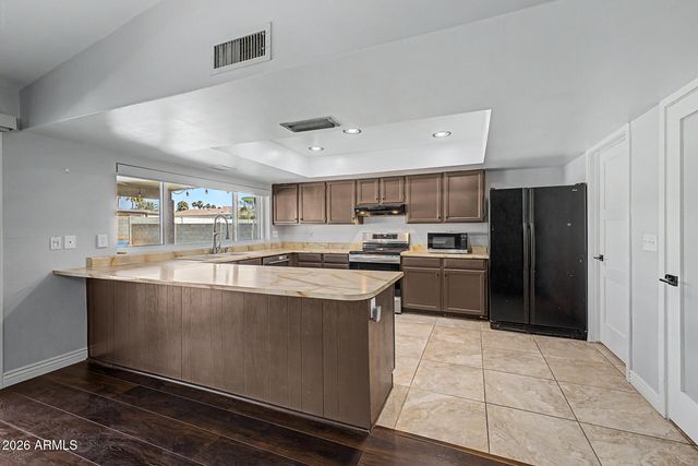 5828 E LUDLOW Drive, Scottsdale, AZ 85254