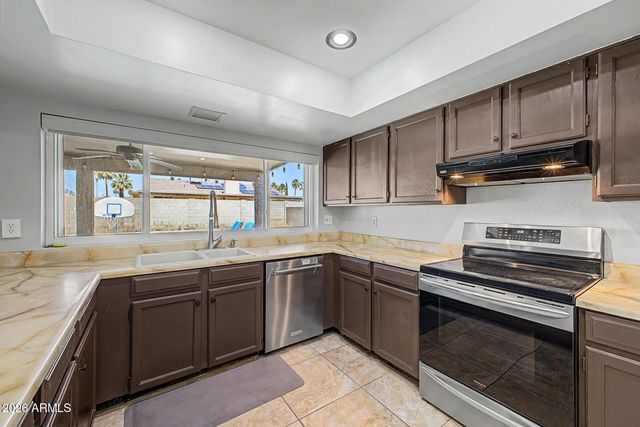 5828 E LUDLOW Drive, Scottsdale, AZ 85254