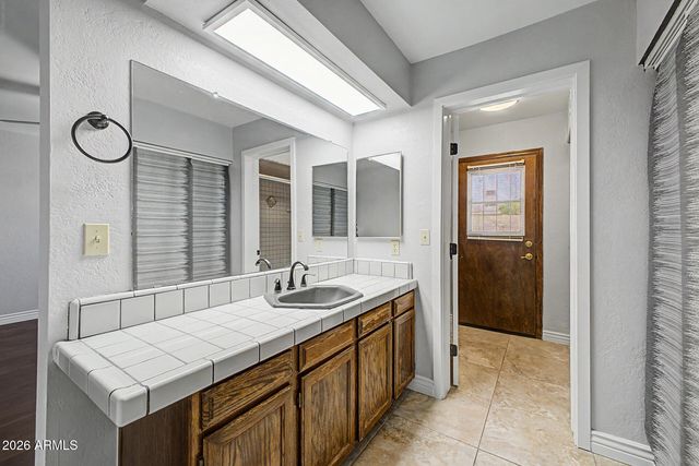 5828 E LUDLOW Drive, Scottsdale, AZ 85254