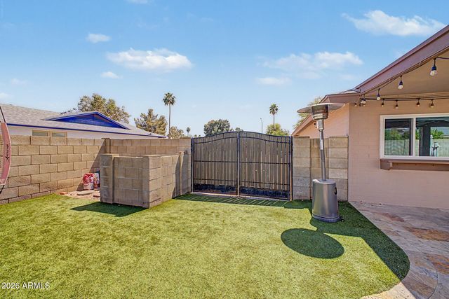 5828 E LUDLOW Drive, Scottsdale, AZ 85254