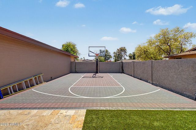 5828 E LUDLOW Drive, Scottsdale, AZ 85254