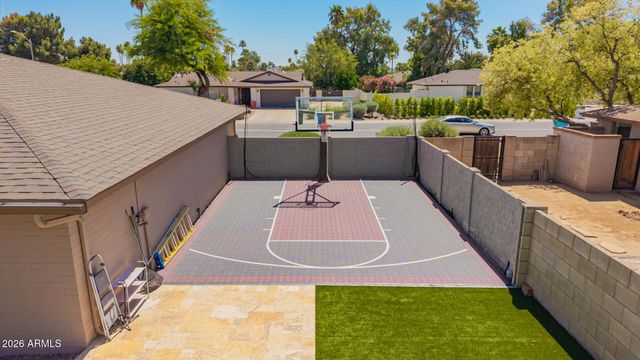 5828 E LUDLOW Drive, Scottsdale, AZ 85254