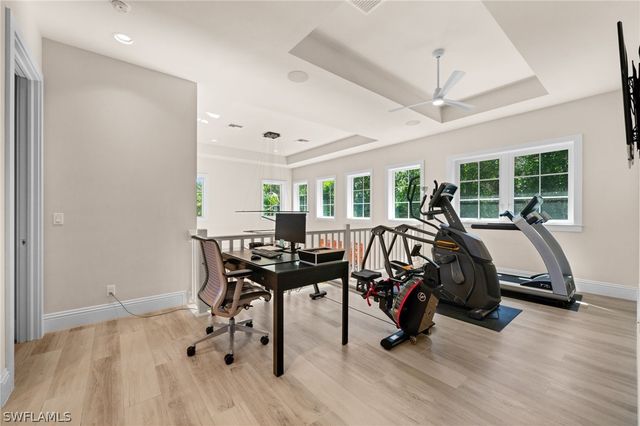 9172 Mercato LN, Naples, FL 34108