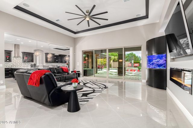 6017 S MARIN Court, Gilbert, AZ 85298