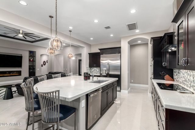 6017 S MARIN Court, Gilbert, AZ 85298