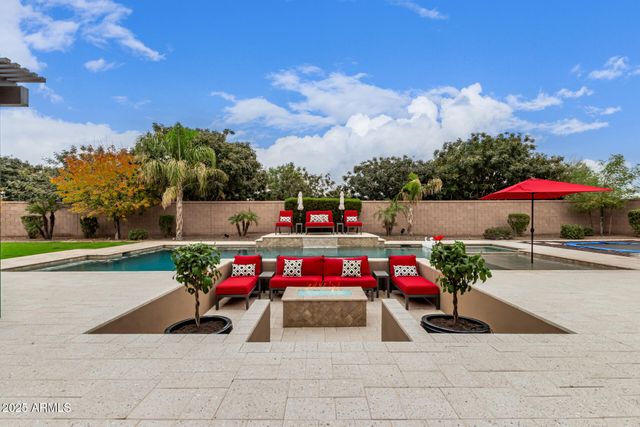 6017 S MARIN Court, Gilbert, AZ 85298