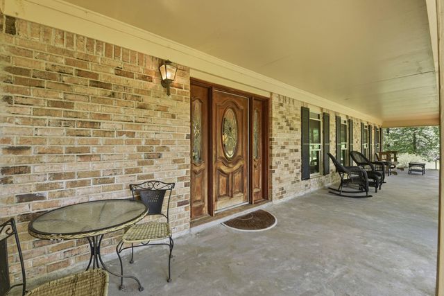 280 Mcgehee Road, Willis, TX 77378