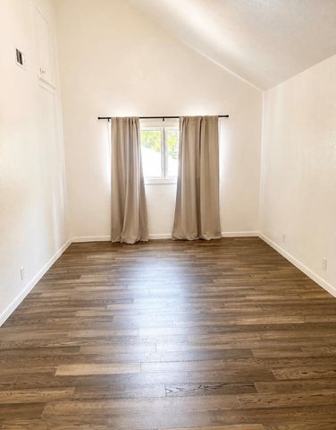 302 Meadow Creek DR, Pflugerville, TX 78660