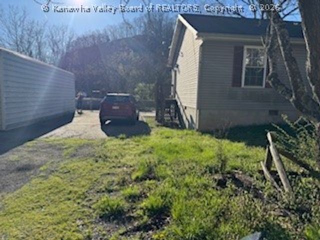 779 COOPERS CREEK Road, Charleston, WV 25312
