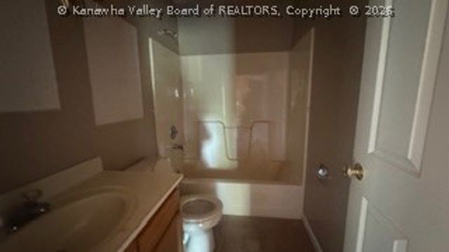 779 COOPERS CREEK Road, Charleston, WV 25312