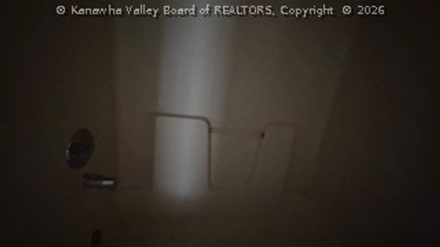 779 COOPERS CREEK Road, Charleston, WV 25312