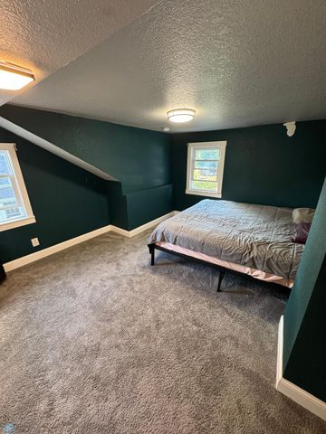1418 12th Avenue S, Fargo, ND 58103