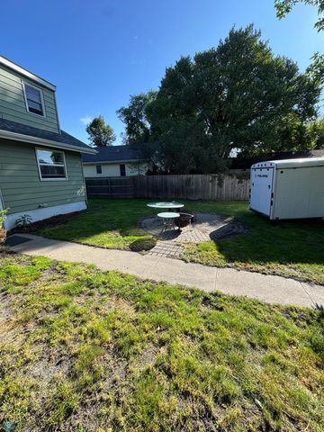1418 12th Avenue S, Fargo, ND 58103