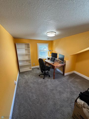 1418 12th Avenue S, Fargo, ND 58103