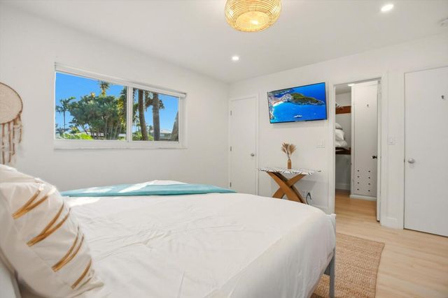 245 N Tradewinds Avenue, Lauderdale By The Sea, FL 33308