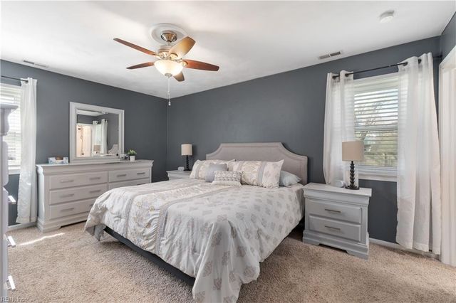 2736 Horseshoe DR, Chesapeake, VA 23322