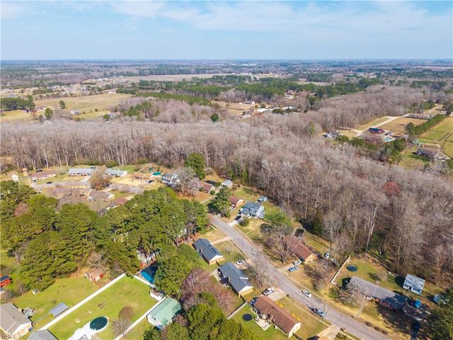 2736 Horseshoe DR, Chesapeake, VA 23322