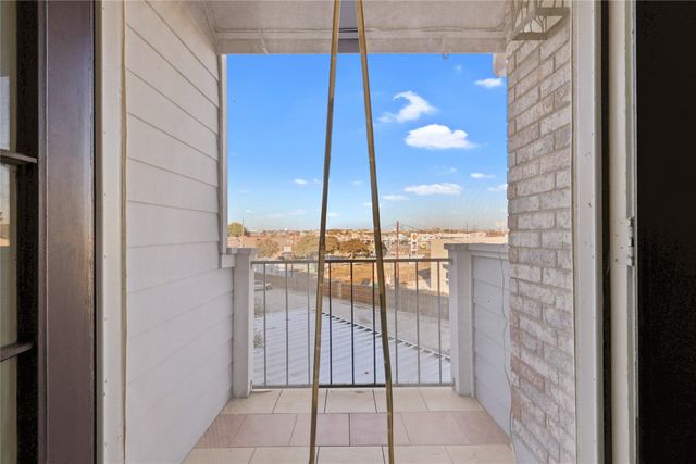 3404 Country Club Drive W 264, Irving, TX 75038