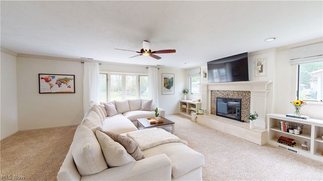 5275 Lenore Drive, Mentor, OH 44060